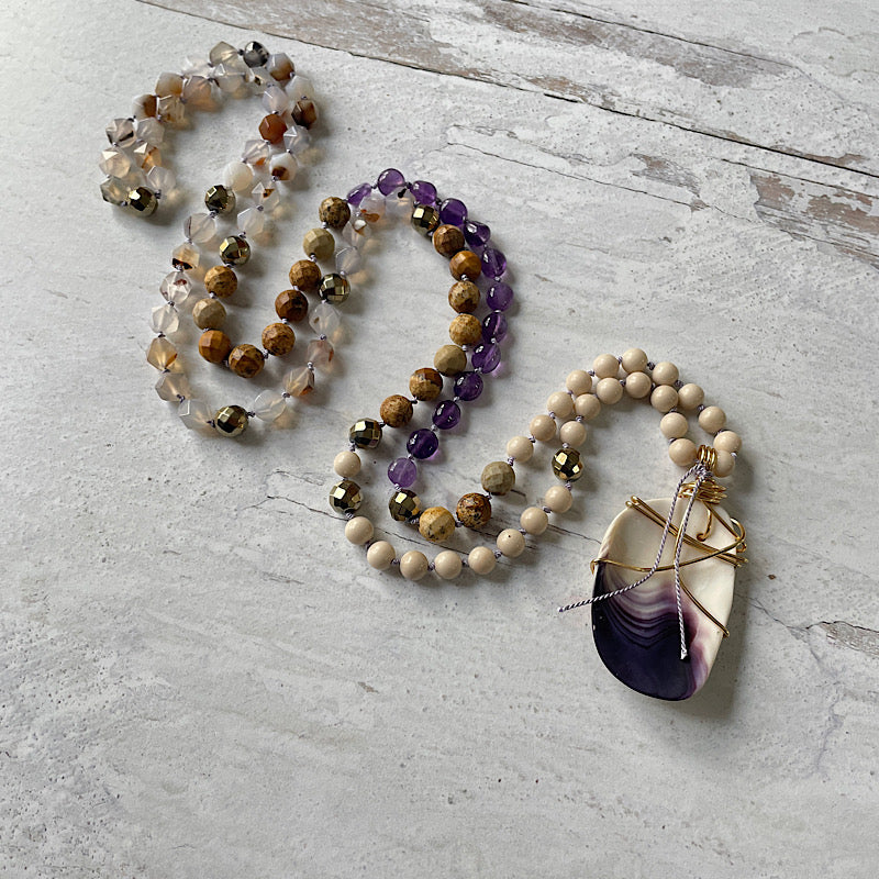 Wellfleet Purple Clam Shell + Amethyst 111 Bead Mala