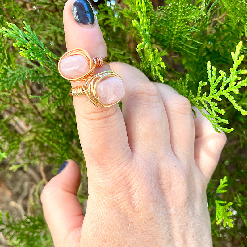 madagascar rose quartz nugget wire rings